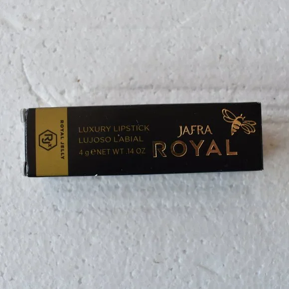 Royal Jelly Jafra Luxury Lipstick - Haute Berry - Picture 2 of 3